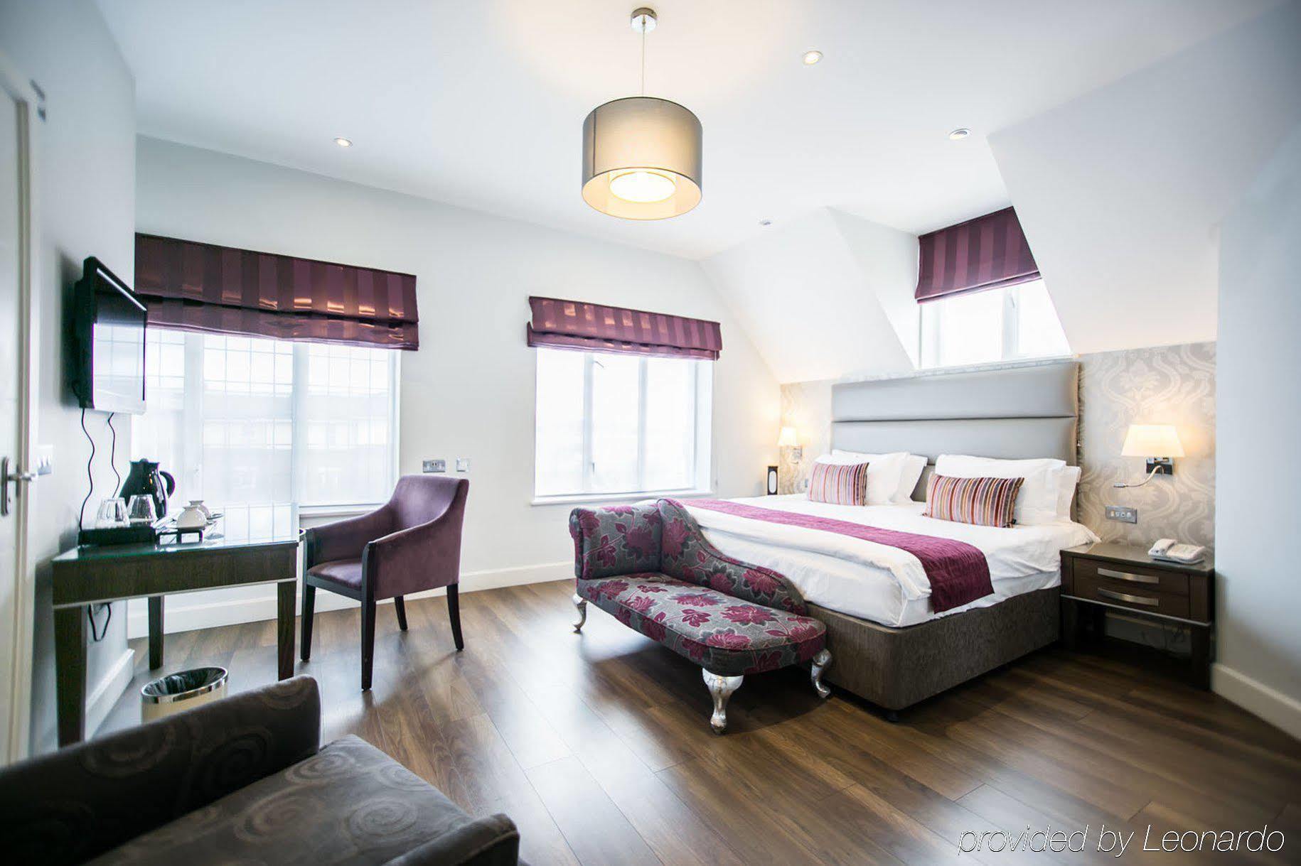 The Pillar Hotel London Exterior foto